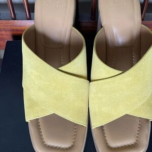 Marc Fisher Barli Wood Heel women's Suede Sandals Sun US size 8.5 New In box